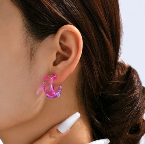 Ombre Cuff Hoop Earrings - Picture 6 of 7